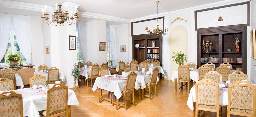 Hotel Burg Bollendorf Εξωτερικό φωτογραφία